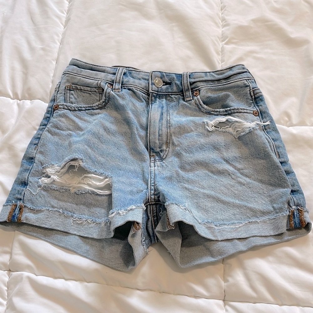 American eagle strigid Jean shorts